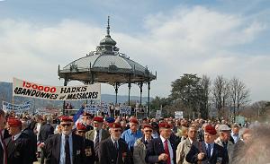 HC020 Paras